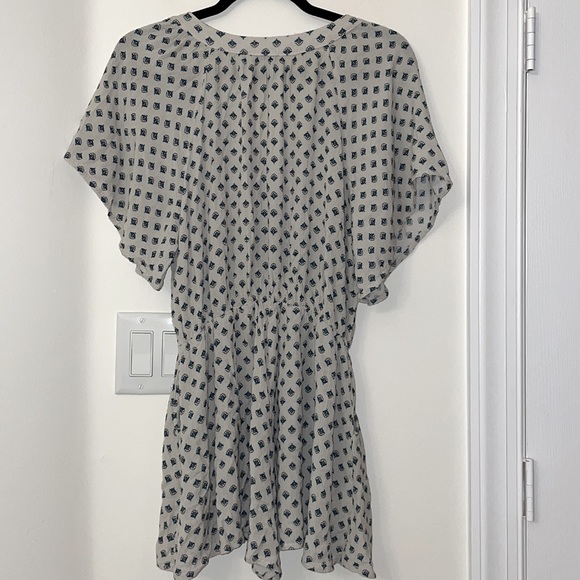 Miou Muse Anthropologie V Neck Button Up sz S EUC Short Sleeve Romper Modest - Picture 3 of 16